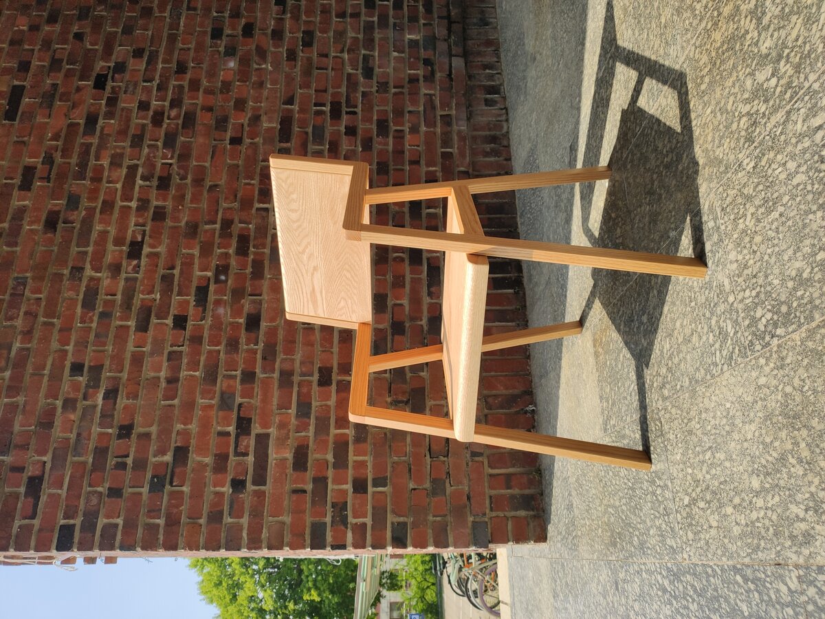 Final chair — full perspective